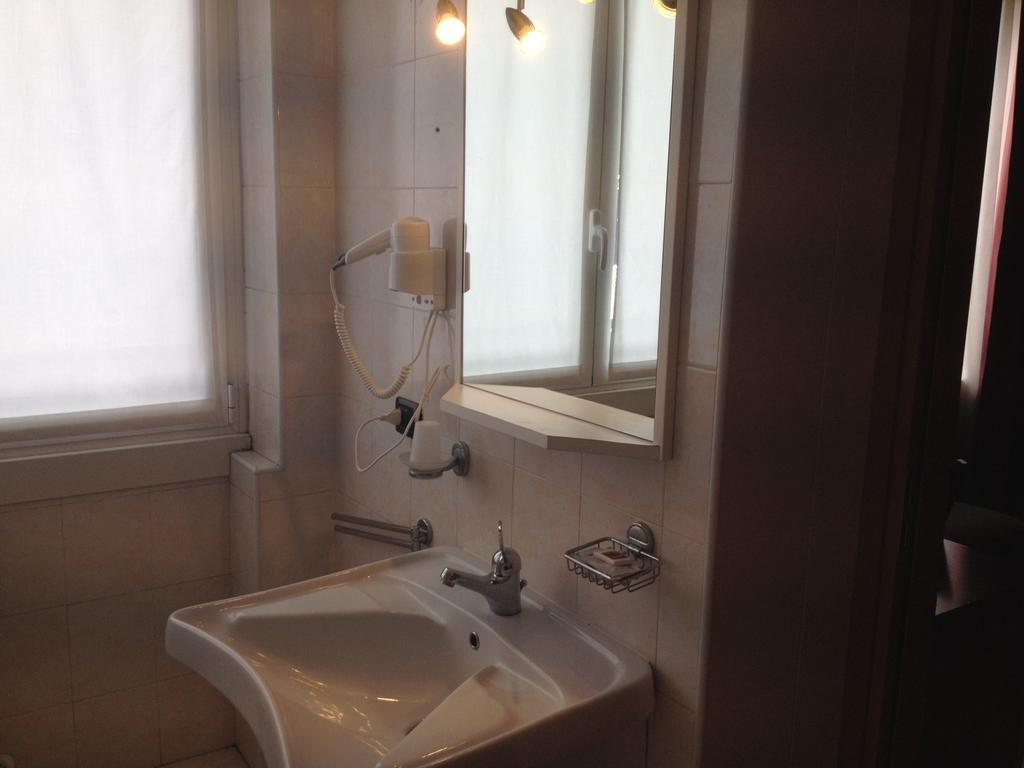 Hotel Belforte Varese Exterior photo