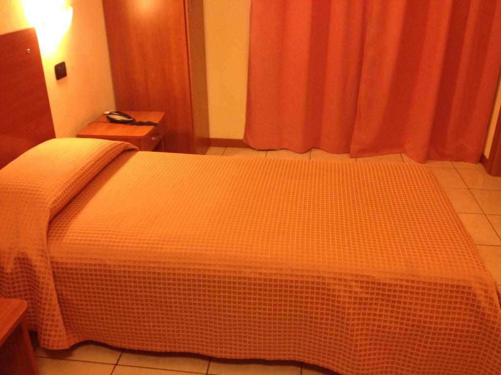 Hotel Belforte Varese Room photo