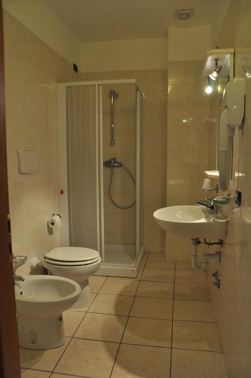 Hotel Belforte Varese Exterior photo