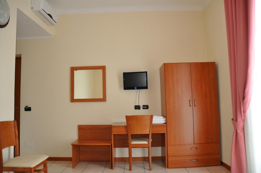 Hotel Belforte Varese Exterior photo