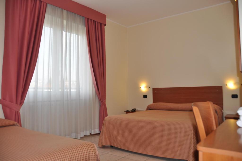 Hotel Belforte Varese Room photo
